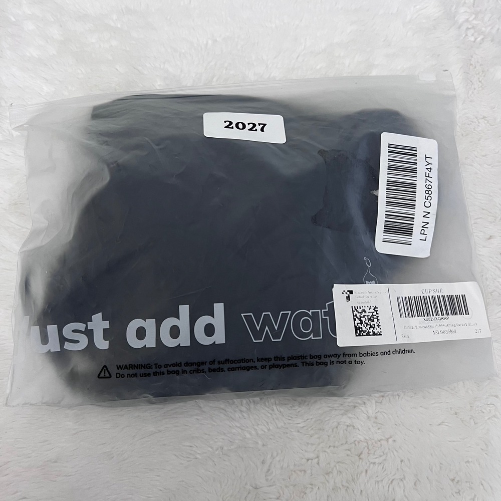 Cupshe Womens Black Ruched V-Neck One Piece Swimsuit Size Large  NWT - Picture 12 of 12